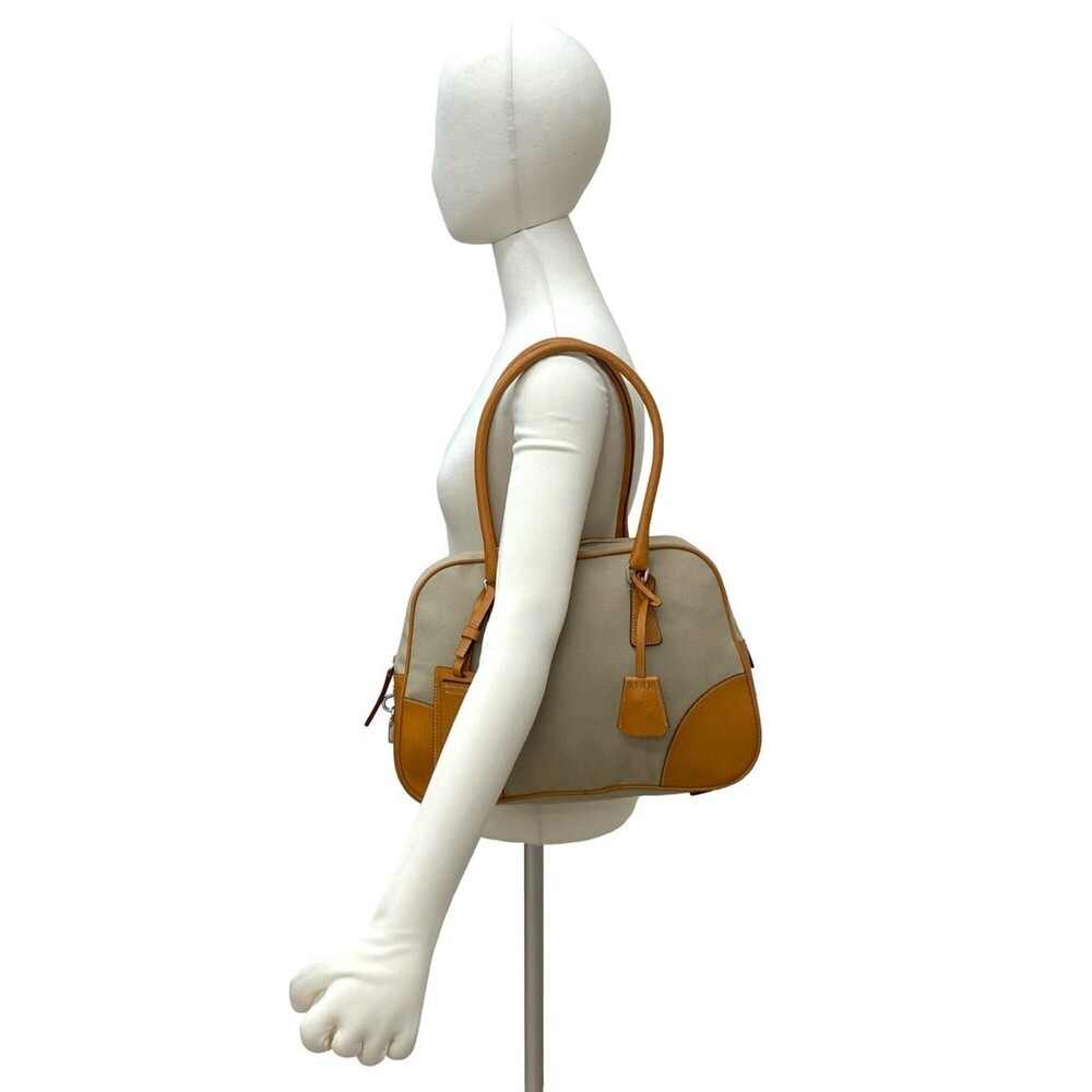PRADA Cream Leather Shoulder Bag - Picture 2 of 10